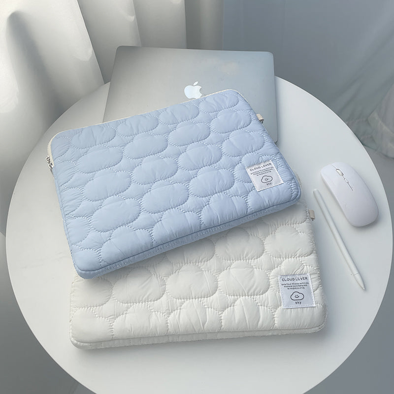Cloud Quilting Tablet/Laptop Bag